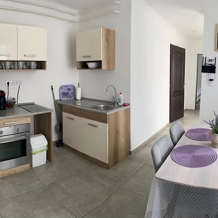 Lavender Garden Apartment デブレツェン エクステリア 写真
