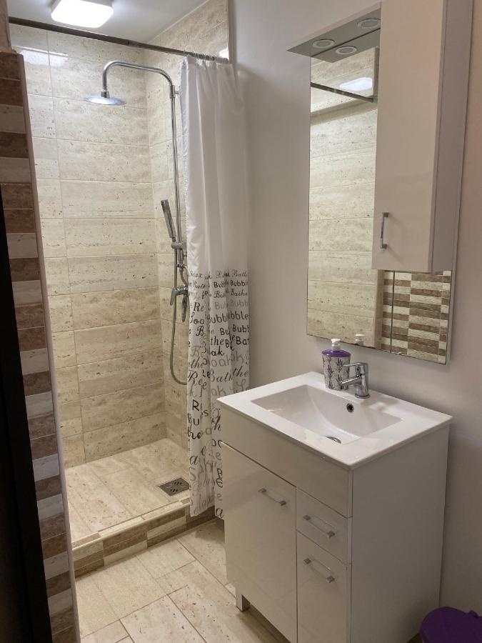 Lavender Garden Apartment デブレツェン エクステリア 写真