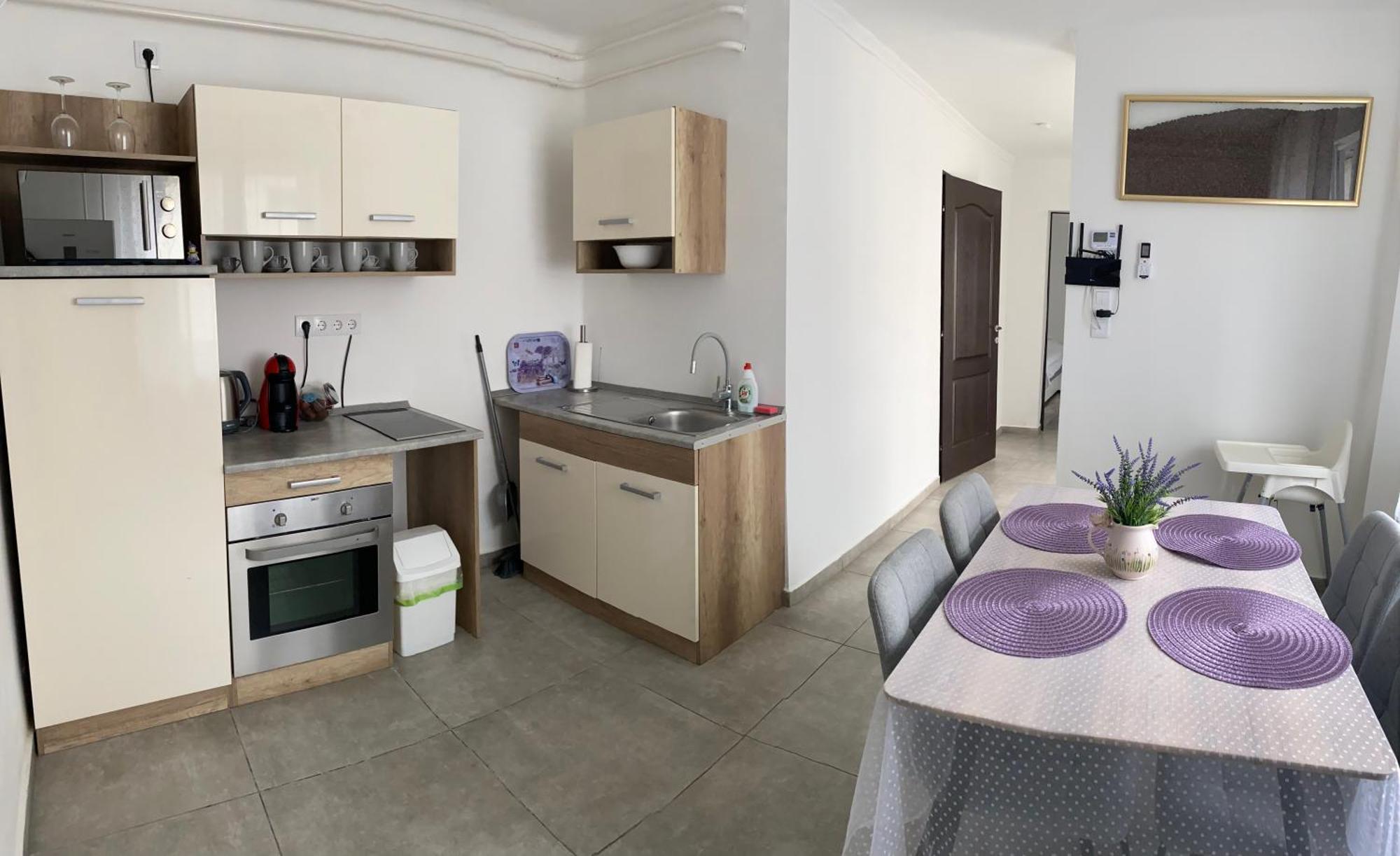 Lavender Garden Apartment デブレツェン エクステリア 写真